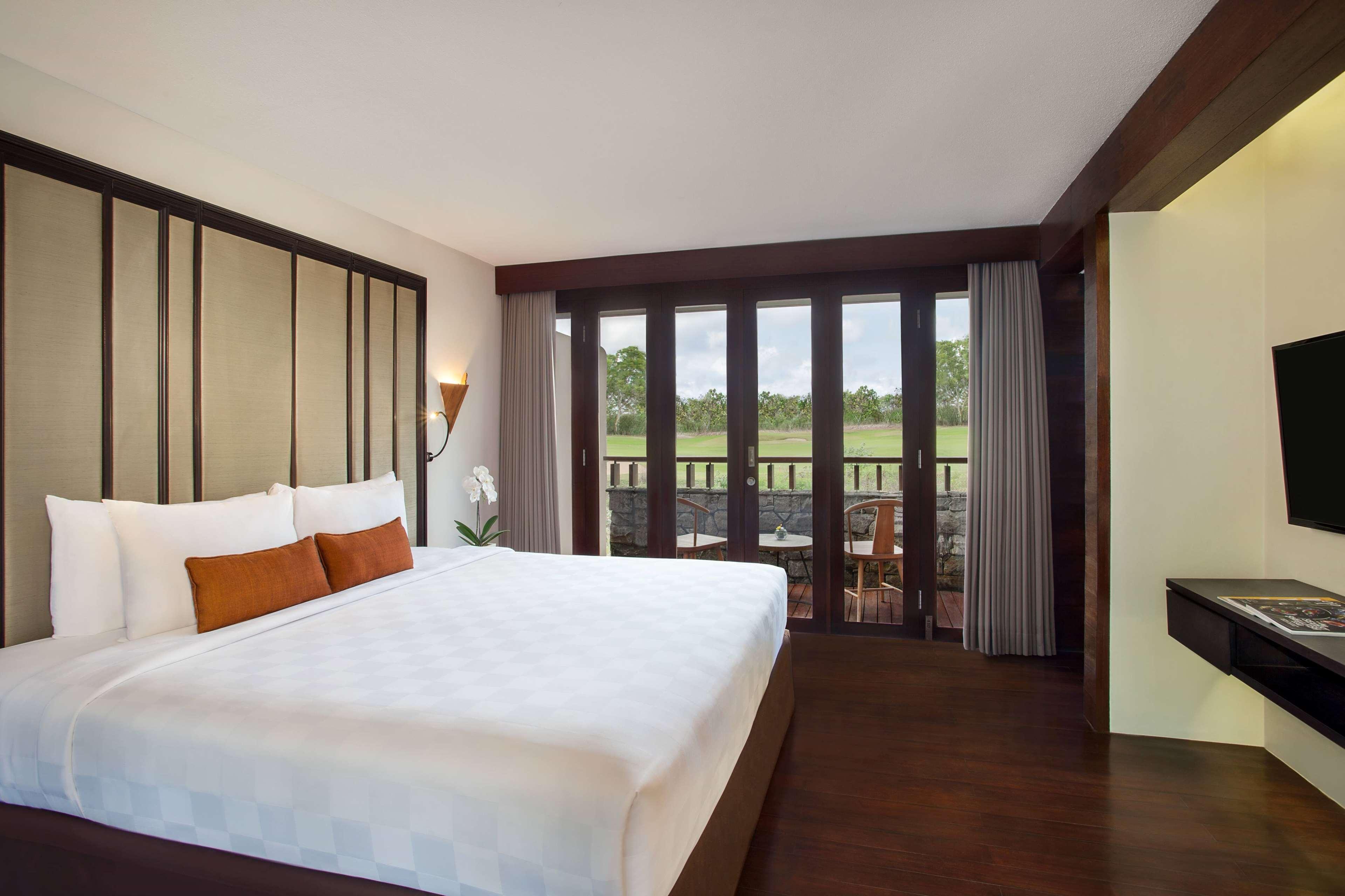 Wyndham Dreamland Resort Bali Uluwatu Exterior foto